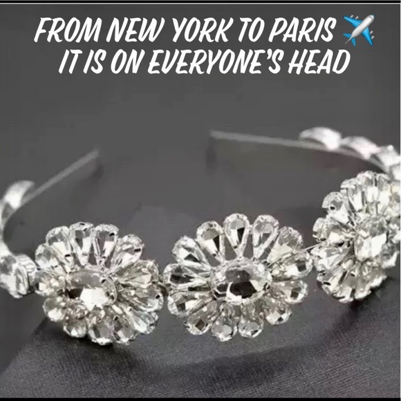 Glamorous & Elegant Night Out Flowers Embellished Stunning Rhinestones Headband - Picture 4 of 8